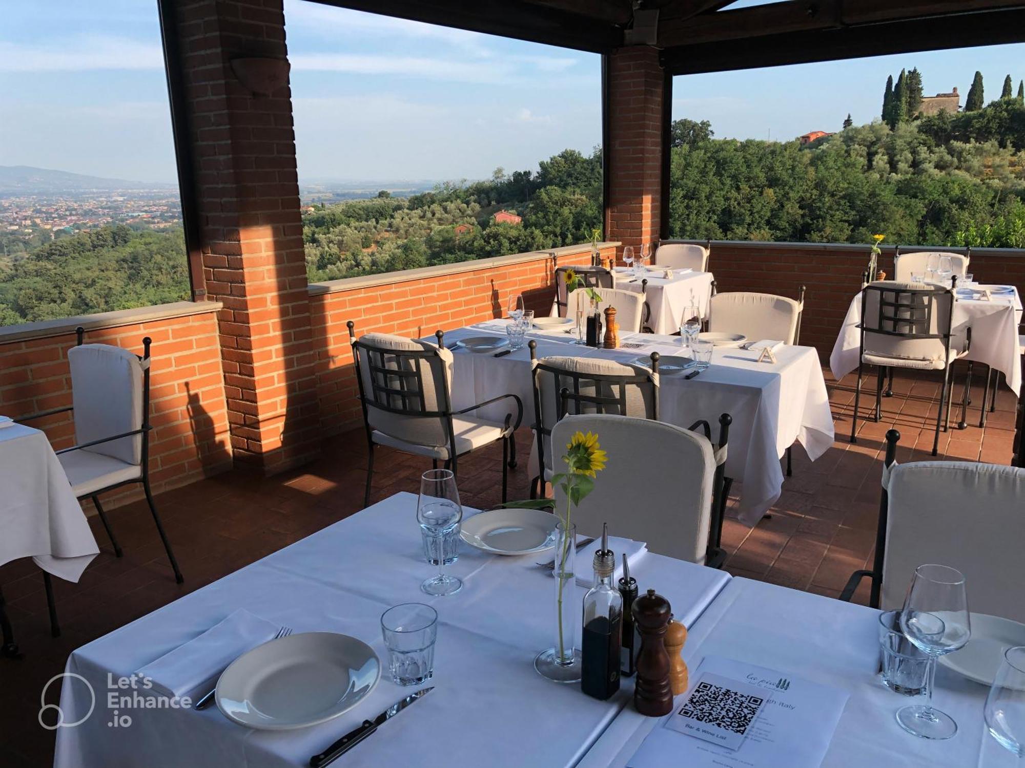 B&B Hotel La Piana Farm stay